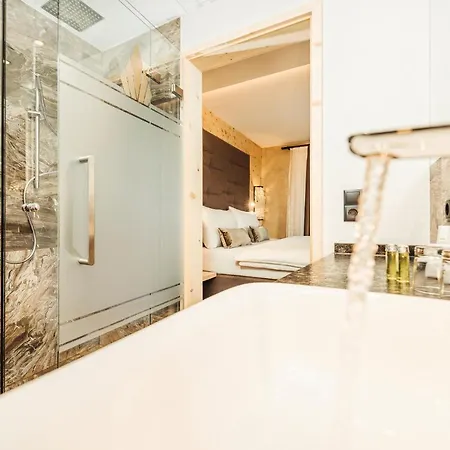 Bergkristall Zillertal - Adults Only 호텔 4*