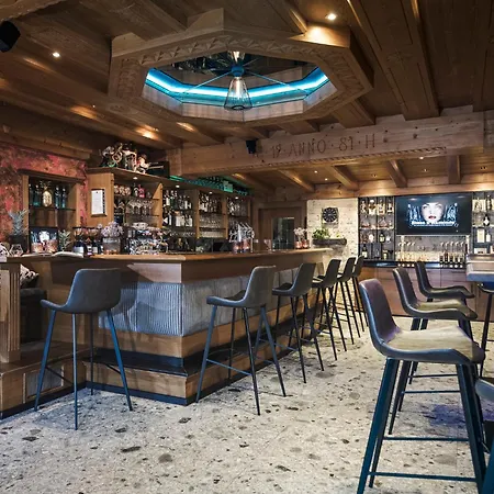 Hotel Bergkristall Zillertal - Adults Only 14 Years Plus 4*