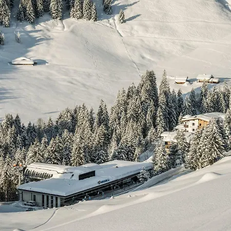 Hotel Bergkristall Zillertal - Adults Only 14 Years Plus Hippach
