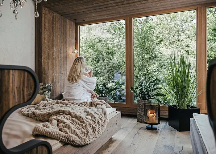 酒店 Bergkristall Zillertal - Adults Only 希帕赫