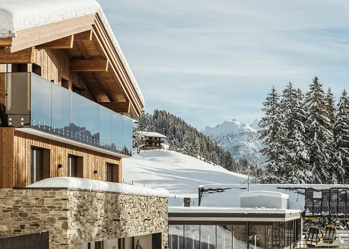 酒店 Bergkristall Zillertal - Adults Only 希帕赫