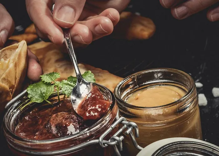 酒店 Bergkristall Zillertal - Adults Only 希帕赫