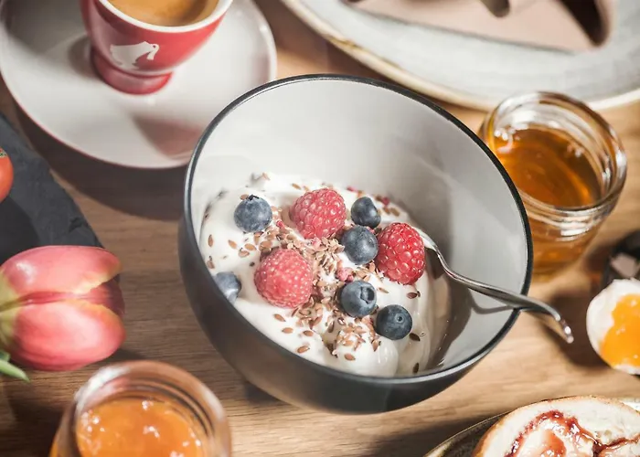 酒店 Bergkristall Zillertal - Adults Only 希帕赫