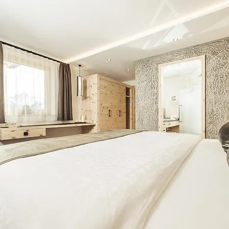 Bergkristall Zillertal - Adults Only Hotel Hippach