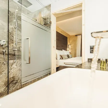 Hotel Bergkristall Zillertal - Adults Only
