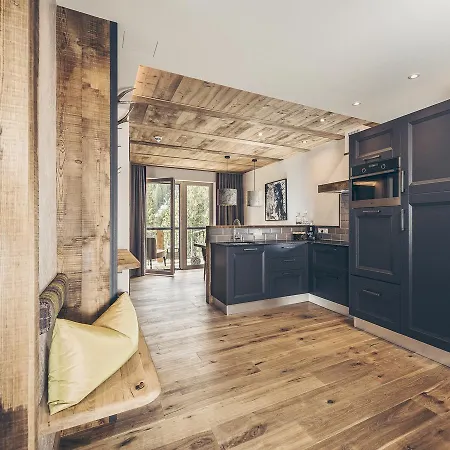 Bergkristall Zillertal - Adults Only Hotel 4*