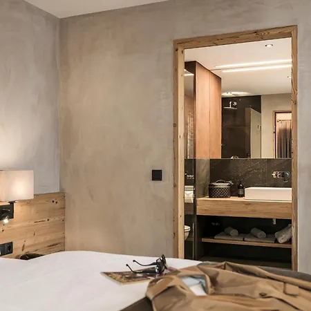 Hotel Bergkristall Zillertal - Adults Only Hippach