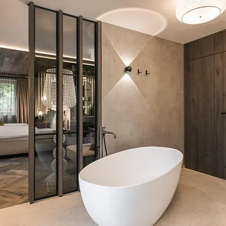 Bergkristall Zillertal - Adults Only Hotel 4*