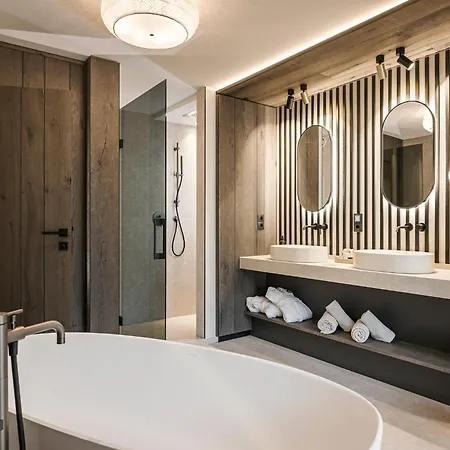 Hotel Bergkristall Zillertal - Adults Only Hippach